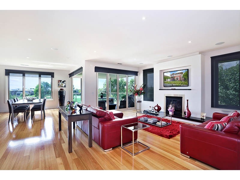 31 Niblick Circuit, Sandhurst VIC 3977