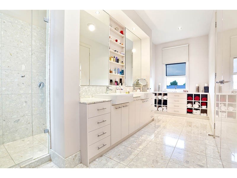 31 Niblick Circuit, Sandhurst VIC 3977