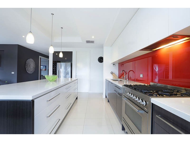 5 Banks Court, Sandhurst VIC 3977