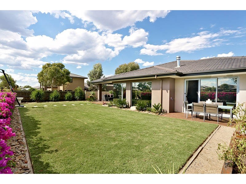 5 Banks Court, Sandhurst VIC 3977