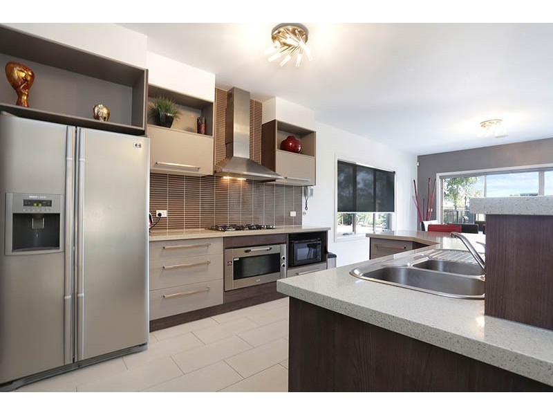 6 O’Hara Court, Sandhurst VIC 3977