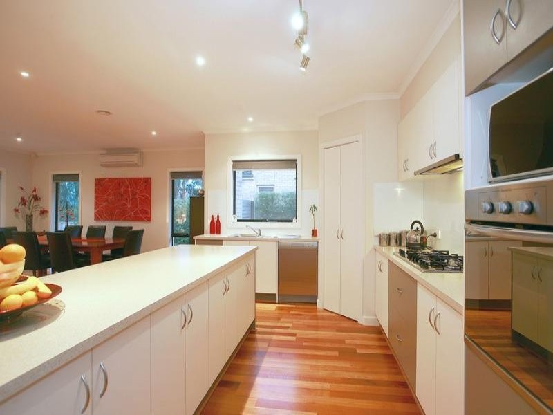 7 Commonwealth Terrace, Sandhurst VIC 3977