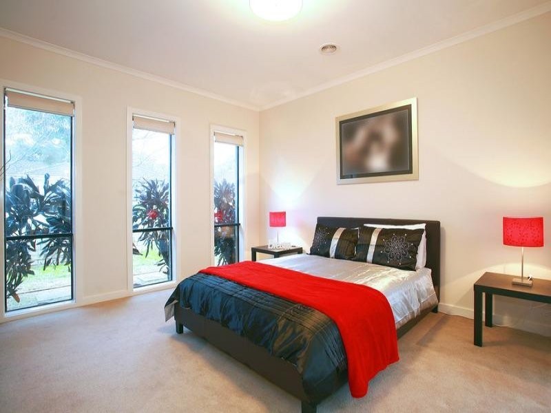 7 Commonwealth Terrace, Sandhurst VIC 3977