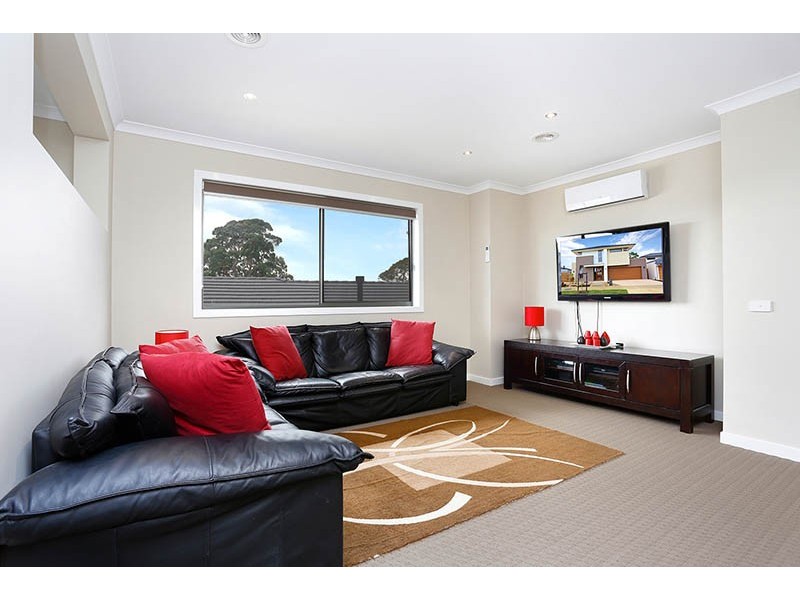 21 Daintree Drive, Sandhurst VIC 3977