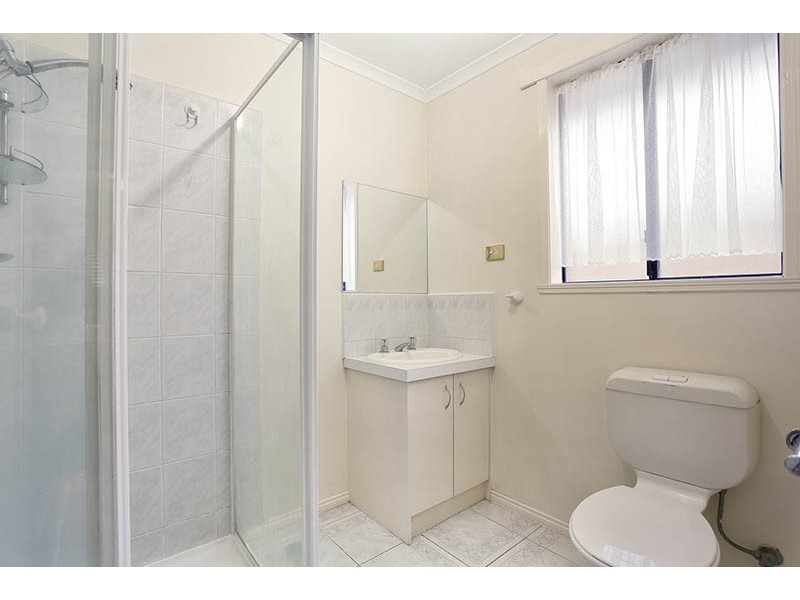 27 Herbert Road, Carrum Downs VIC 3201