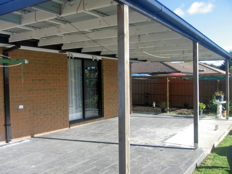 27 Herbert Road, Carrum Downs VIC 3201