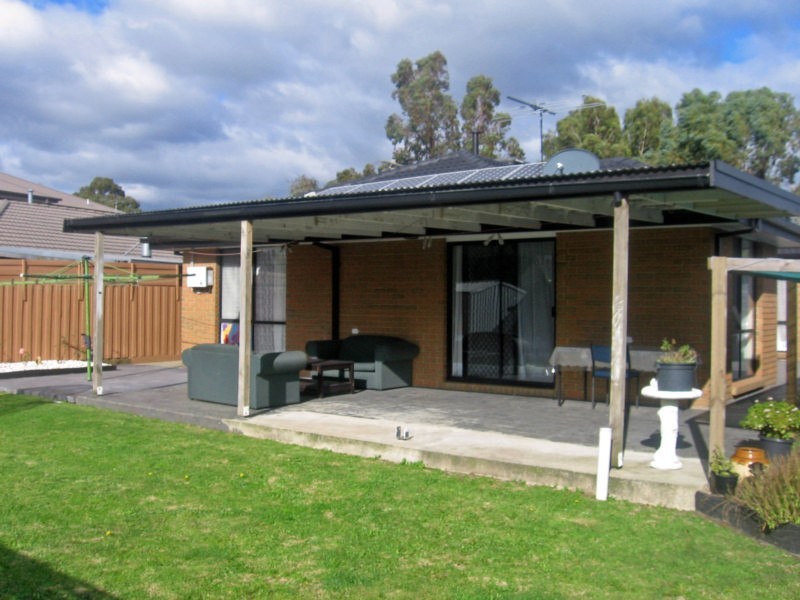 27 Herbert Road, Carrum Downs VIC 3201