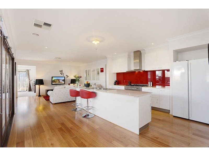 23 Sandarra Boulevard, Sandhurst VIC 3977