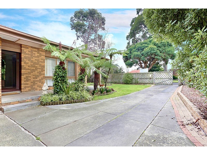 35 Moorhen Crescent, Carrum Downs VIC 3201