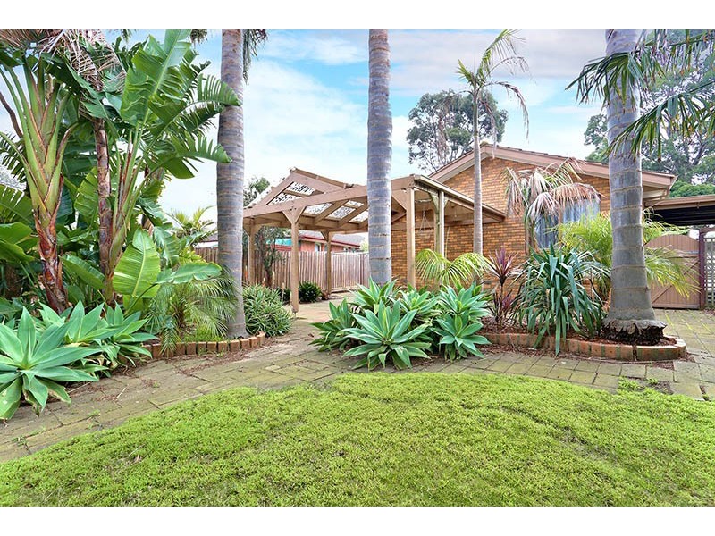 35 Moorhen Crescent, Carrum Downs VIC 3201