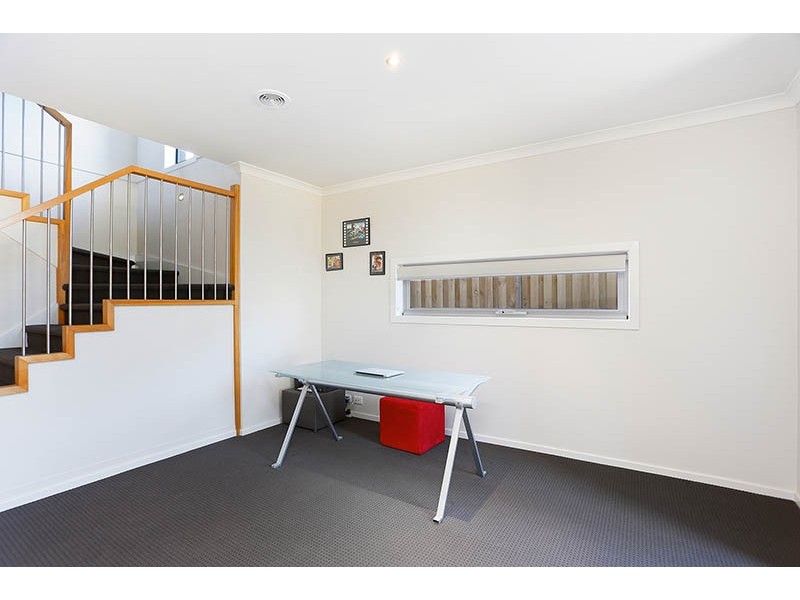 244 Sandhurst Boulevard, Sandhurst VIC 3977