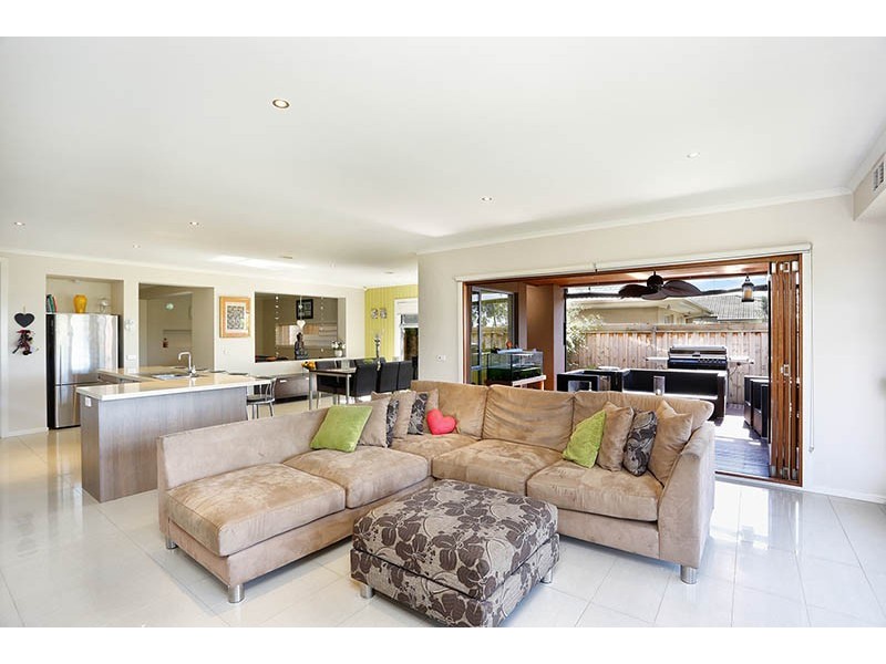 18 Flinders Chase, Sandhurst VIC 3977