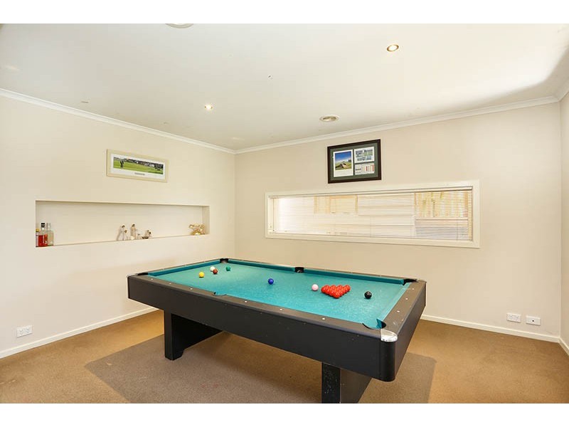 18 Flinders Chase, Sandhurst VIC 3977