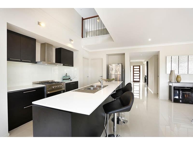 24 Quarterdeck Road, Sandhurst VIC 3977