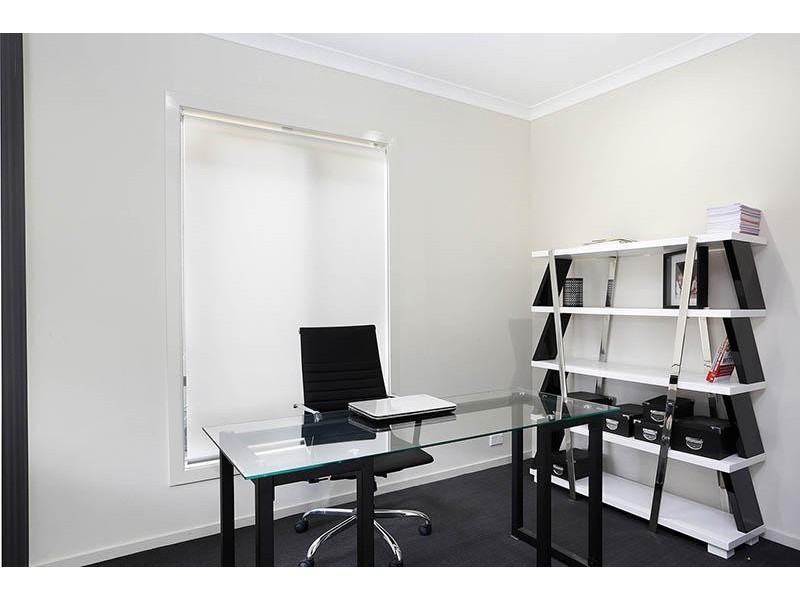 24 Quarterdeck Road, Sandhurst VIC 3977