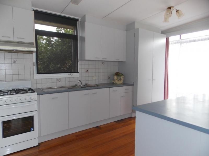 87 Lindrum Road, Frankston VIC 3199