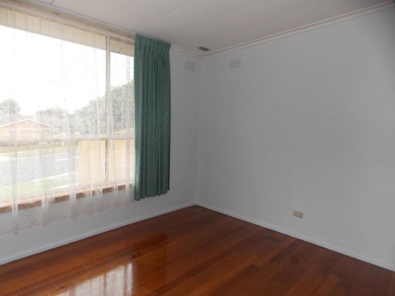 87 Lindrum Road, Frankston VIC 3199