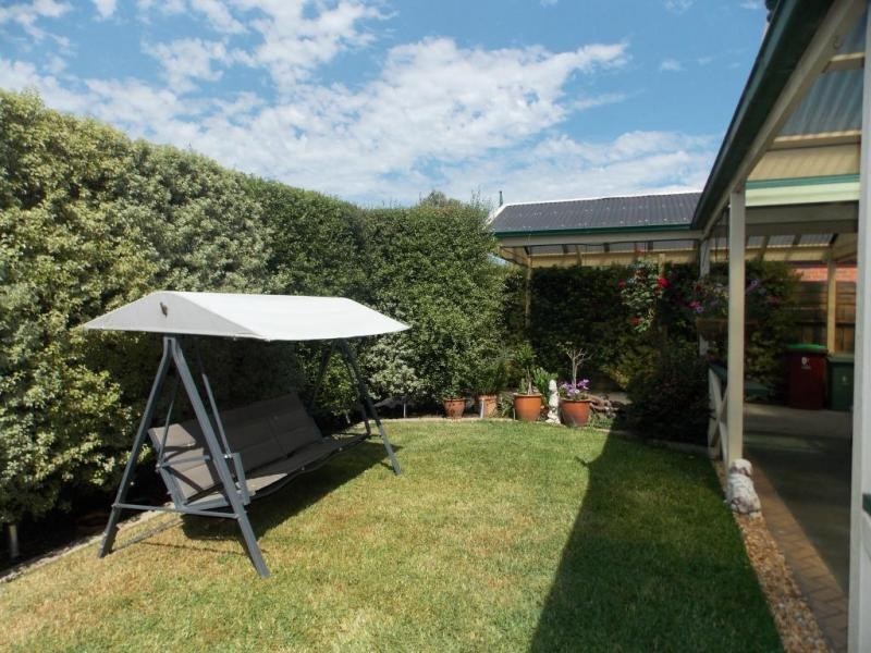 1 Stephellen Way, Cranbourne West VIC 3977