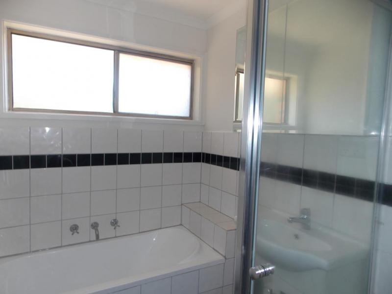 78 Greenwood Drive, Carrum Downs VIC 3201