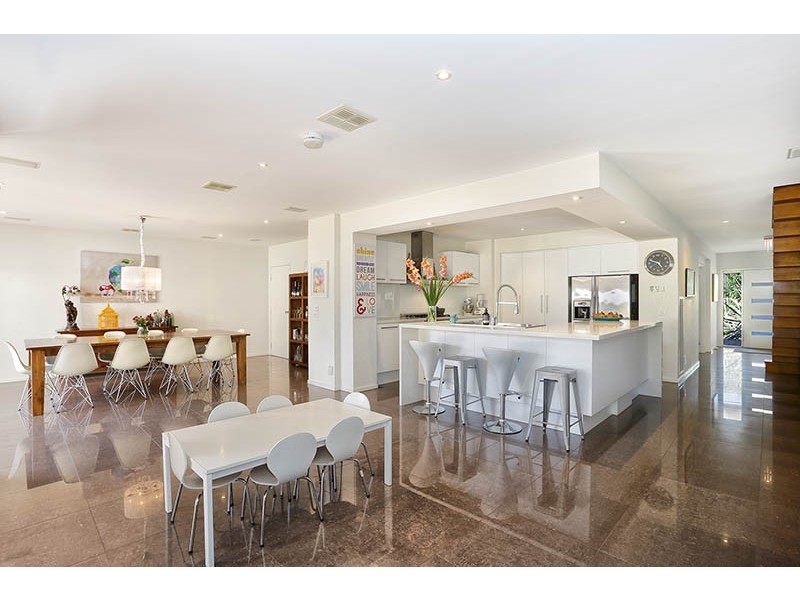 6 Mashie Terrace, Sandhurst VIC 3977