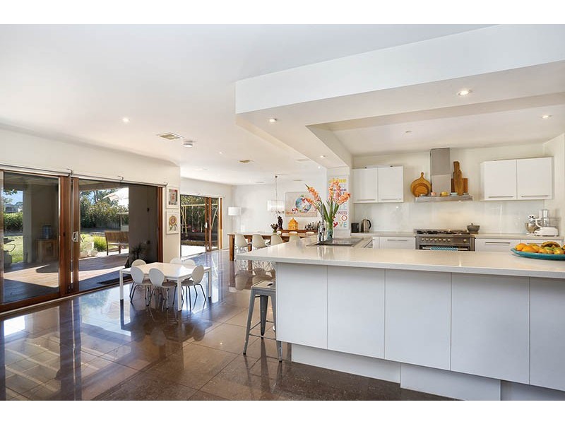 6 Mashie Terrace, Sandhurst VIC 3977