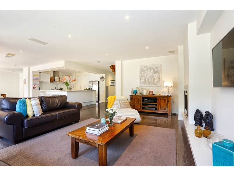 6 Mashie Terrace, Sandhurst VIC 3977