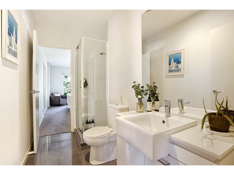 6 Mashie Terrace, Sandhurst VIC 3977