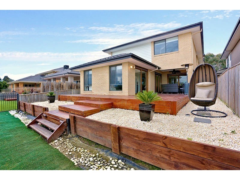 24 Quarterdeck Road, Sandhurst VIC 3977