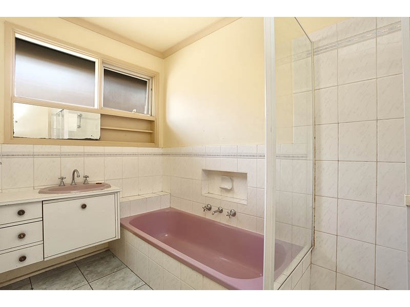 37 Airlie Grove, Seaford VIC 3198