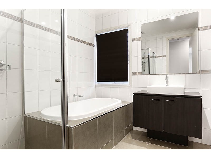 39 Sandarra Boulevard, Sandhurst VIC 3977