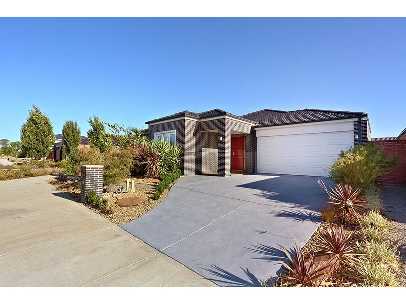 23 Sandarra Boulevard, Sandhurst VIC 3977