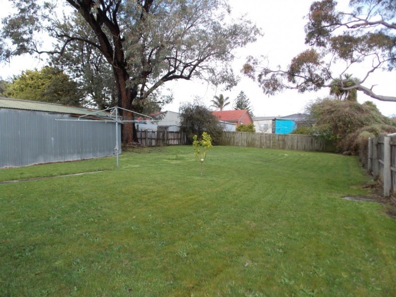 42 Brunning Crescent, Frankston North VIC 3200