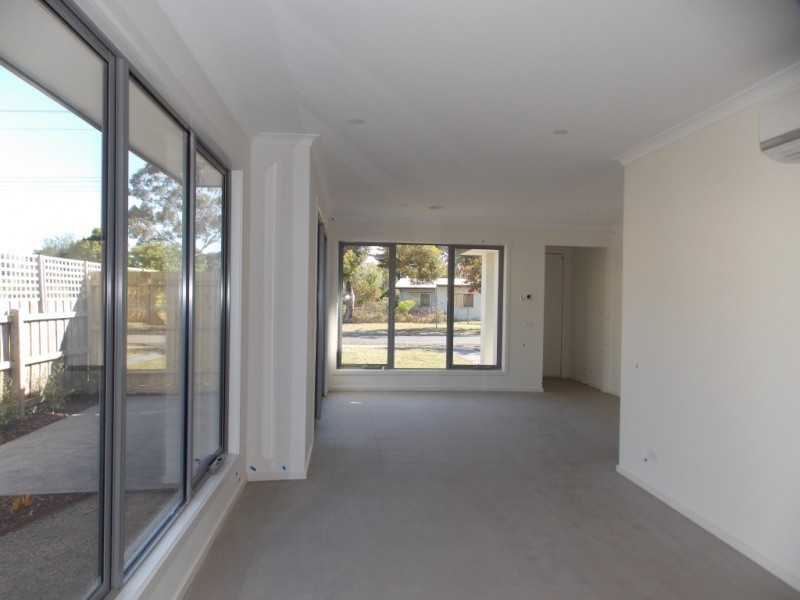 4/12 William Road, Carrum Downs VIC 3201