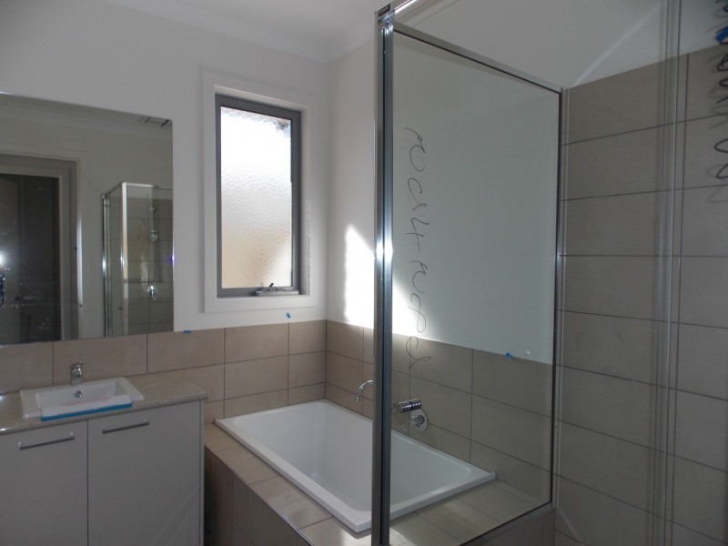 4/12 William Road, Carrum Downs VIC 3201