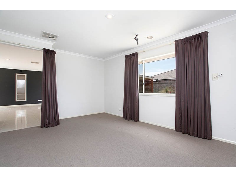 39 Sandarra Boulevard, Sandhurst VIC 3977