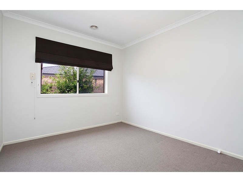 39 Sandarra Boulevard, Sandhurst VIC 3977