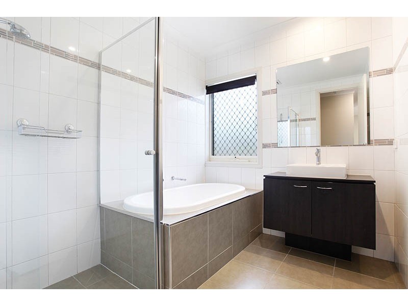 39 Sandarra Boulevard, Sandhurst VIC 3977