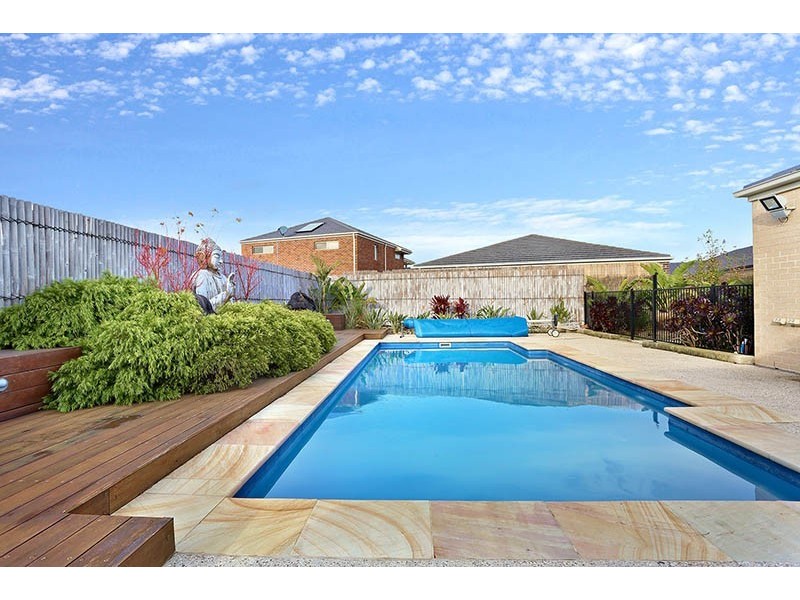 39 Sandarra Boulevard, Sandhurst VIC 3977