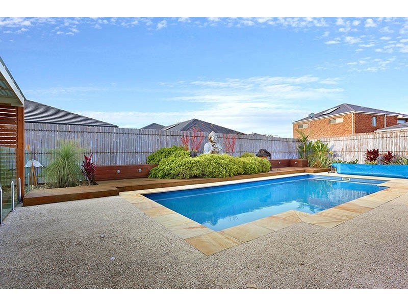39 Sandarra Boulevard, Sandhurst VIC 3977