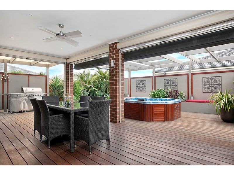 62 Sandarra Boulevard, Sandhurst VIC 3977