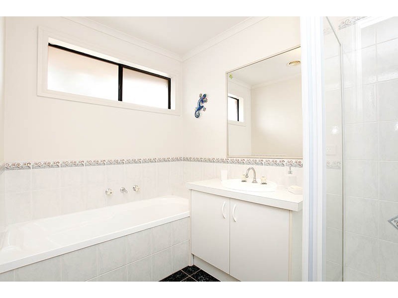 1 Perkins Drive, Carrum Downs VIC 3201