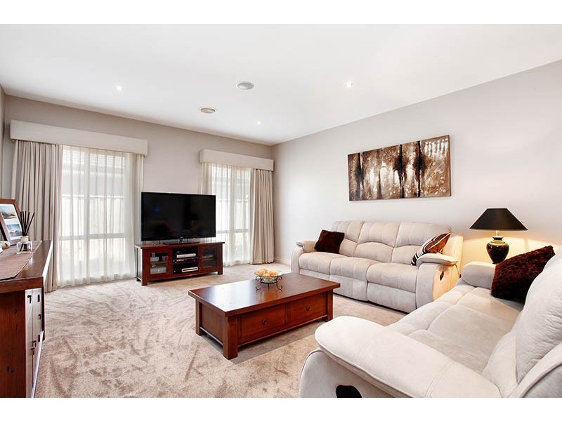 28 Whitewater Court, Sandhurst VIC 3977