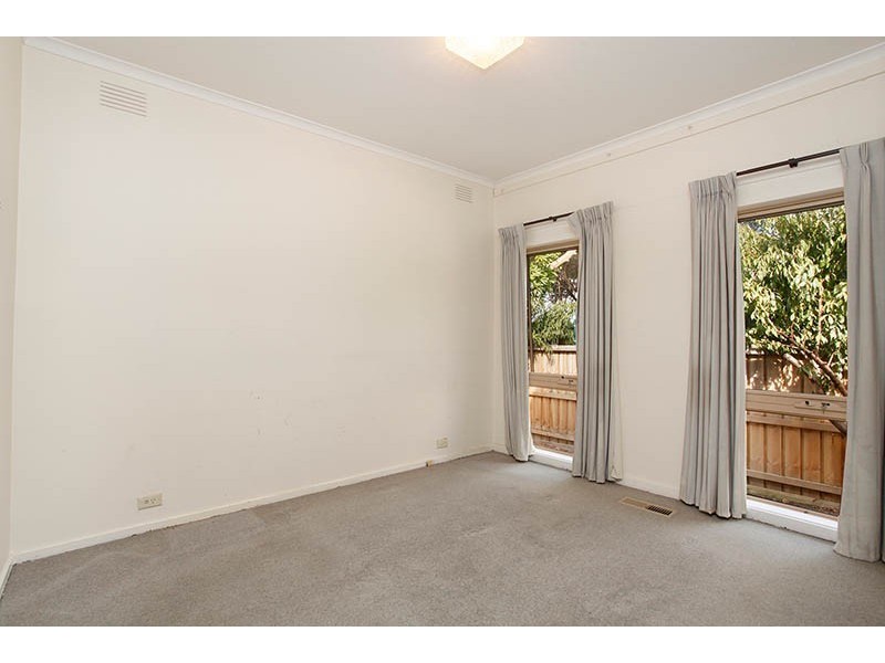 2 Panorama Drive, Forest Hill VIC 3131