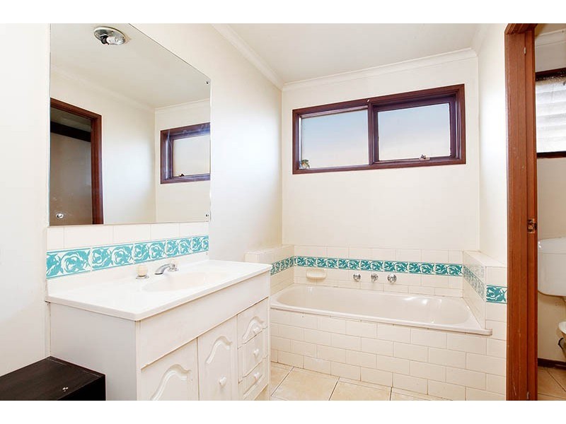 87 Paddington Avenue, Carrum Downs VIC 3201