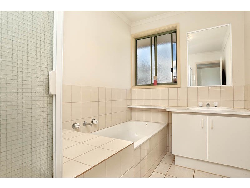 9/5 Pinewood Drive, Carrum Downs VIC 3201