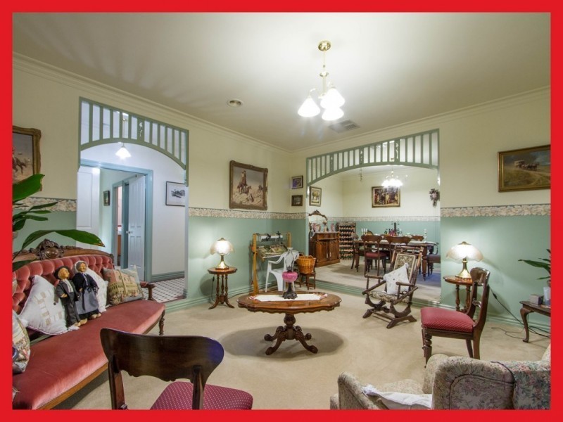 2 Huntingtower Crescent, Langwarrin VIC 3910