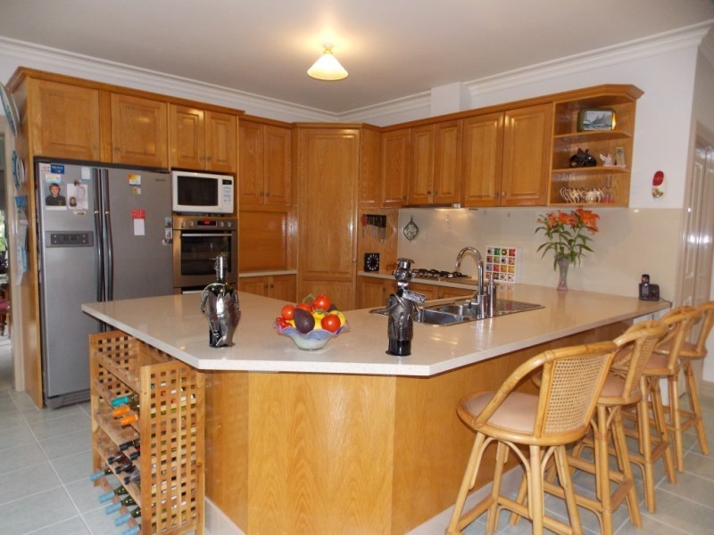 2 Huntingtower Crescent, Langwarrin VIC 3910