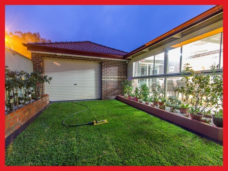 2 Huntingtower Crescent, Langwarrin VIC 3910