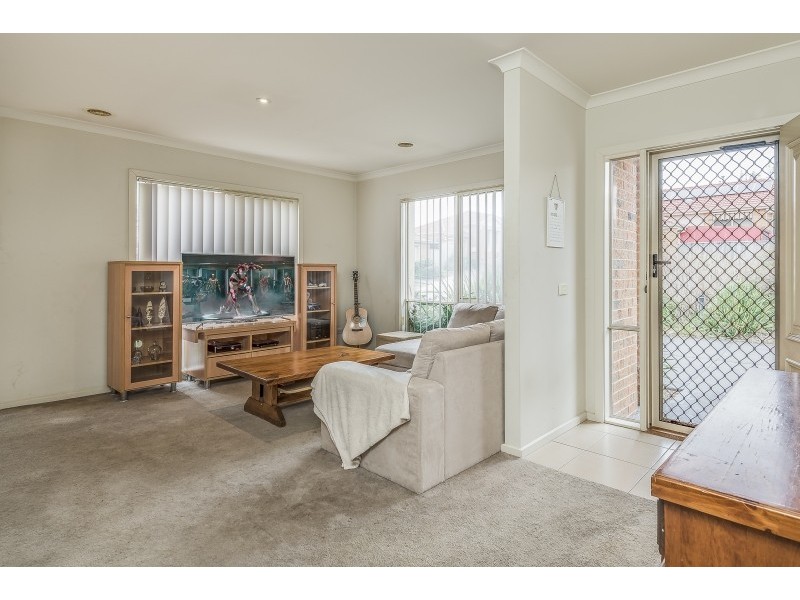 8/75 Clifton Park Drive, Carrum Downs VIC 3201