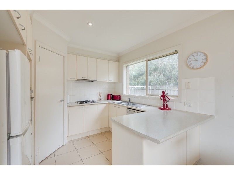 8/75 Clifton Park Drive, Carrum Downs VIC 3201